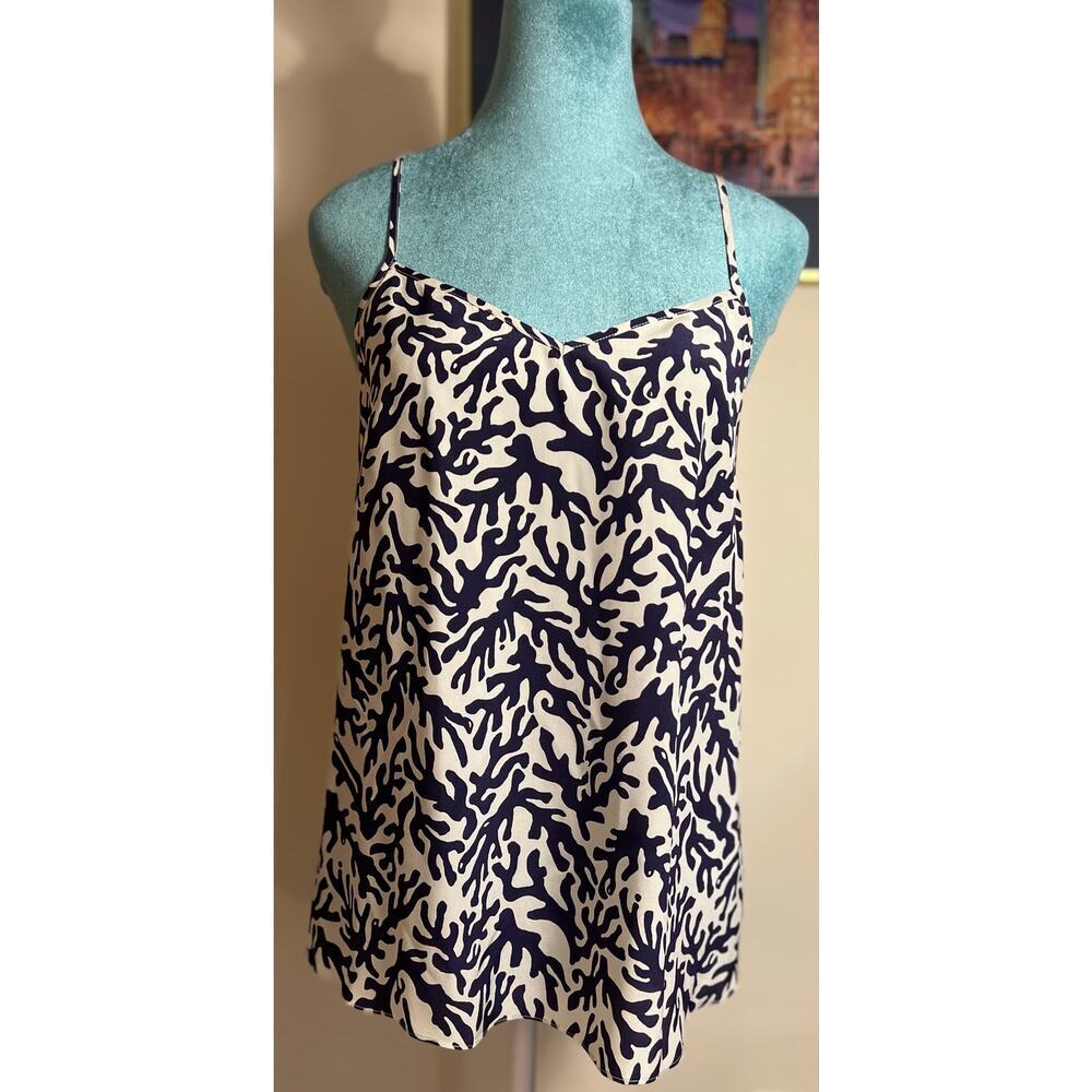 Lilly Pulitzer
Lilly Silk Dusk Top
Size small